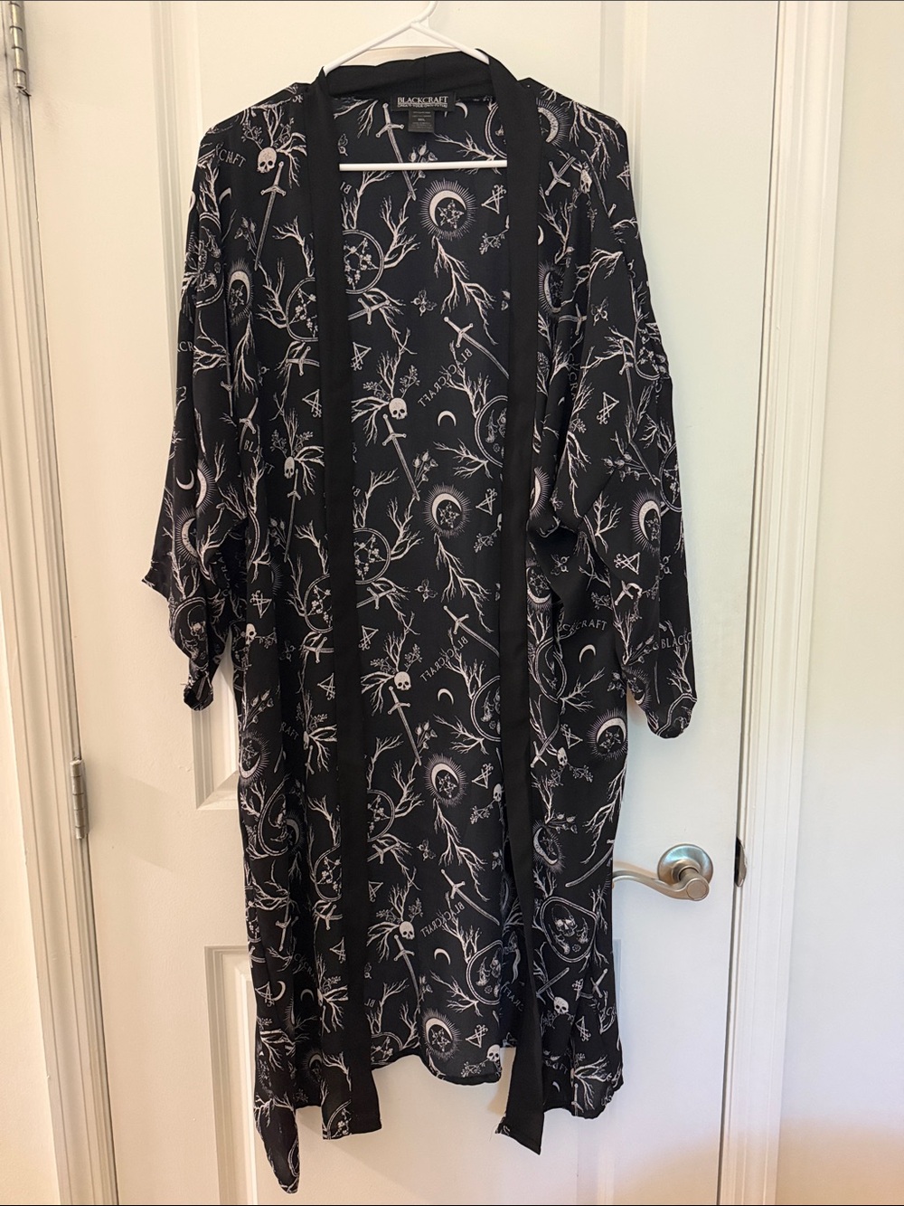 BLACKCRAFT Gothic Skull & Moon Kimono Cardigan - Black & White